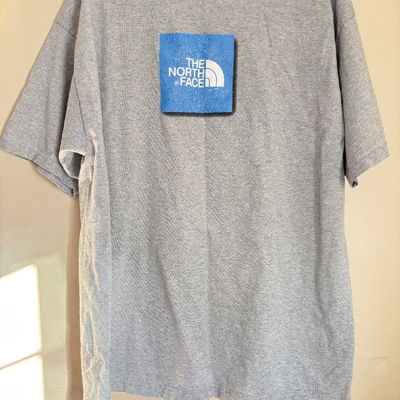 The North Face, s/s tee shirt, crew neck, heather gray, men's size XXL - Picture 5 of 5